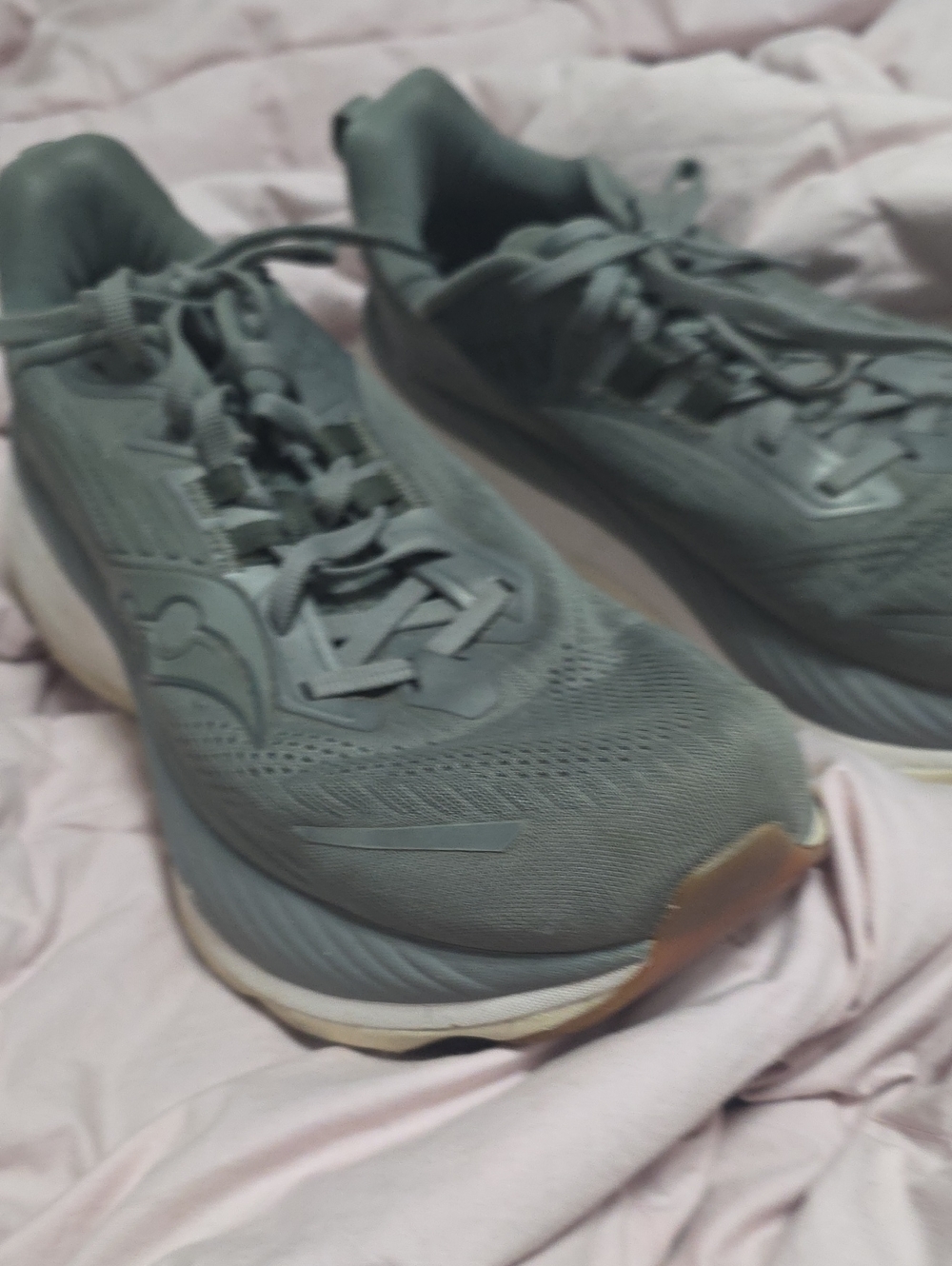Saucony Women's Athletic Running Shoes in Gray with Gum Outsole
